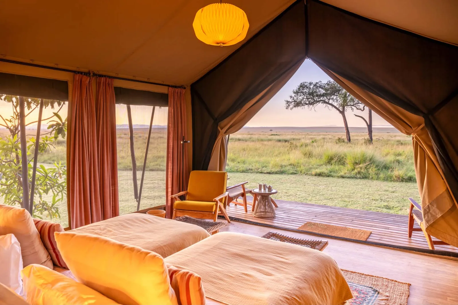 Small honeymoon safari camp at dusk